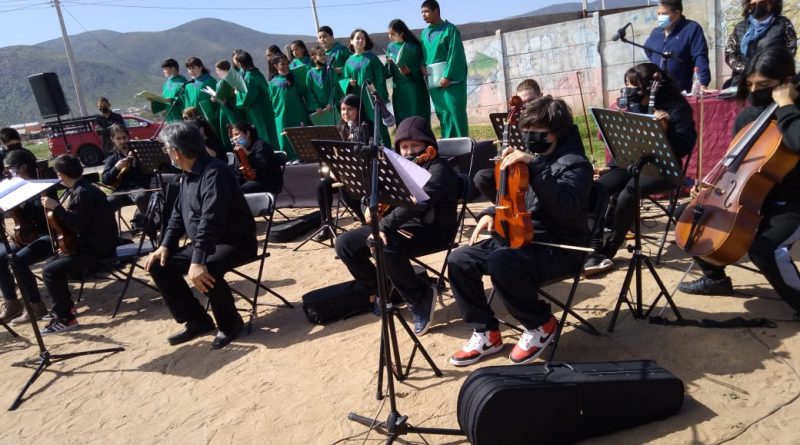 Niños entregan homenaje  a La Serena con concierto en Las Compañías
