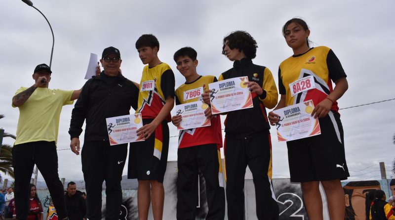 Colegio Manantiales de Elqui organiza primera corrida familiar Colegio Manantiales de Elqui organiza primera corrida familiar
